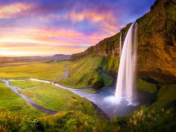 5 Days in Iceland Seljalandsfoss Waterfall