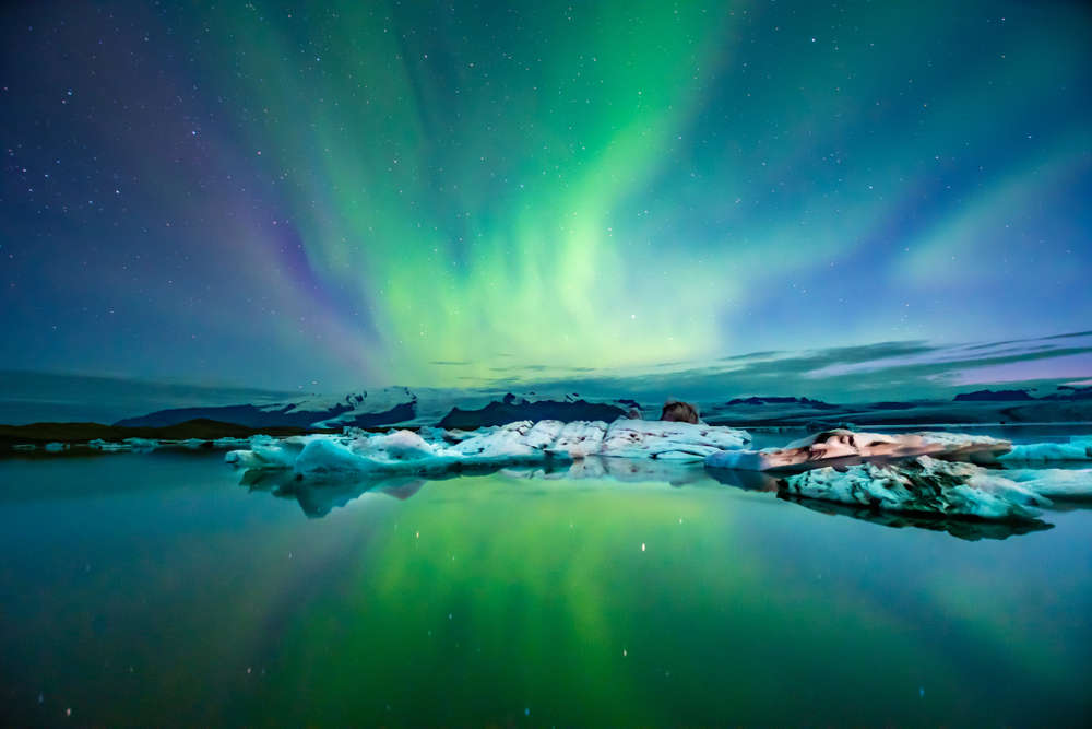 northern lights at glacial lagoon in iceland on a 3 day Iceland tour