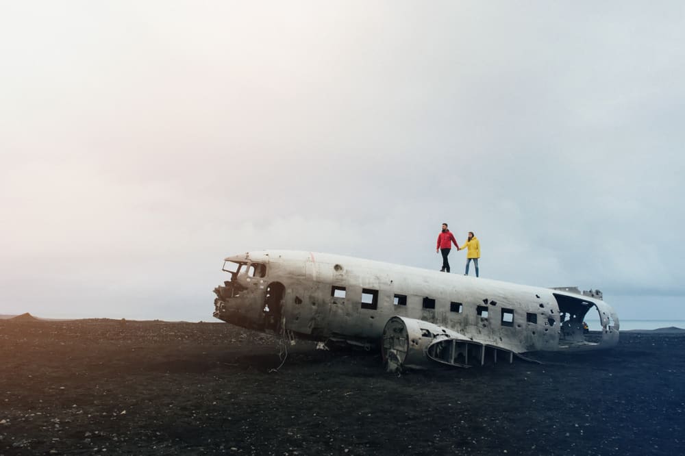 7 Big Mistakes To Avoid When Visiting The Iceland Plane Crash - Iceland Trippers
