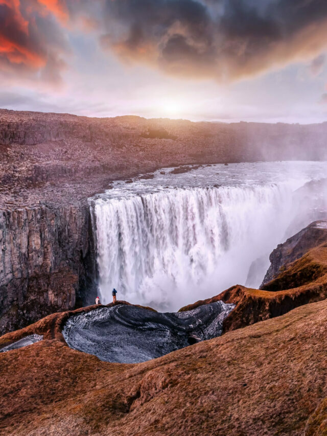 Best Places to Take Pictures in Iceland Story