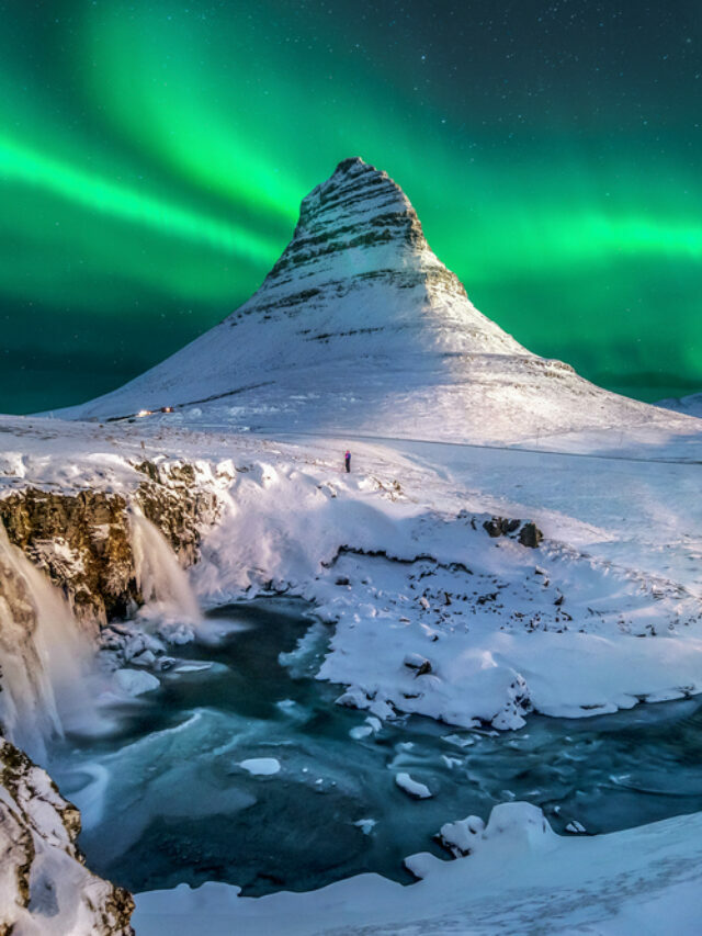 Planning to See the Northern Lights in Iceland Story